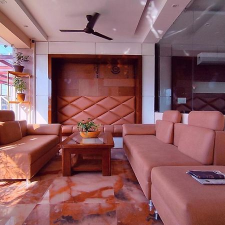 Spring Sky Haridwar By Shrigo Hotels Exterior foto