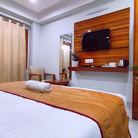 Spring Sky Haridwar By Shrigo Hotels Exterior foto